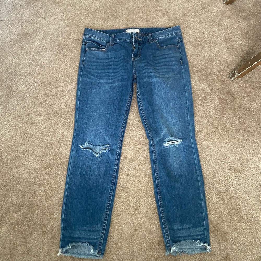☀️🌊Free People Distressed Jeans